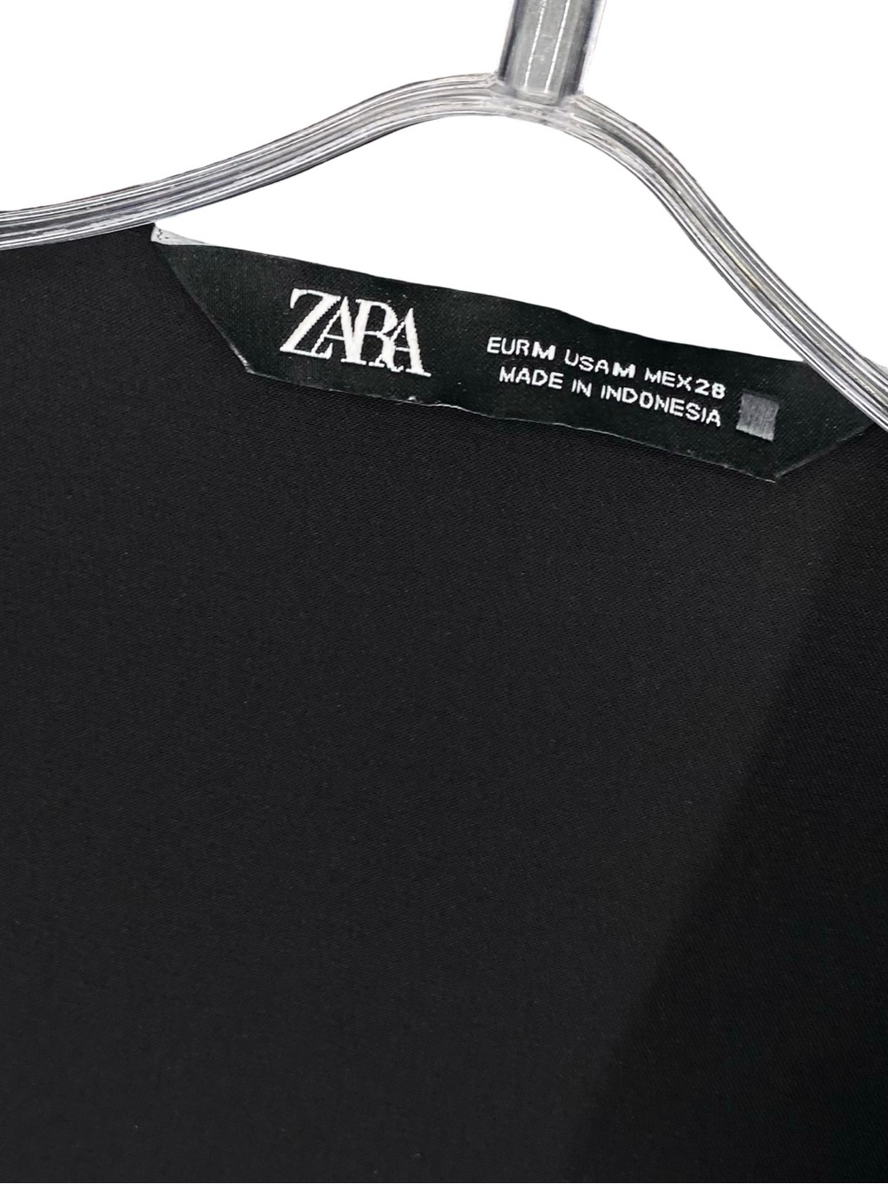 Zara Black Satin Button Down V Neck Blouse Size Medium - Picture 3 of 9